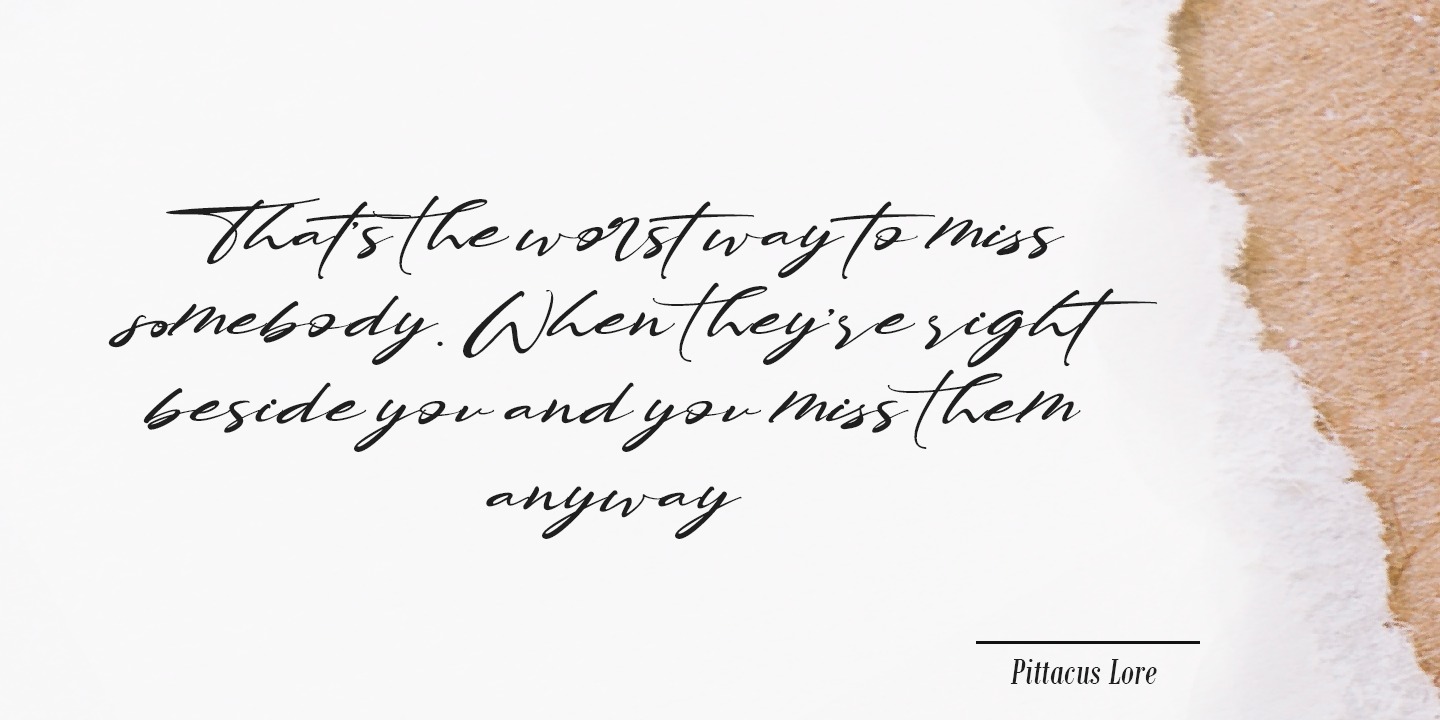 Пример шрифта Kristabelle Italic